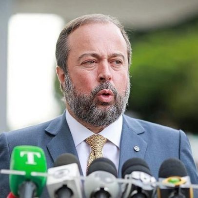 Governo anuncia leilão de baterias em até 20 dias, diz Silveira