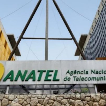 Anatel troca multa de R$ 30,8 milhões da Claro por internet