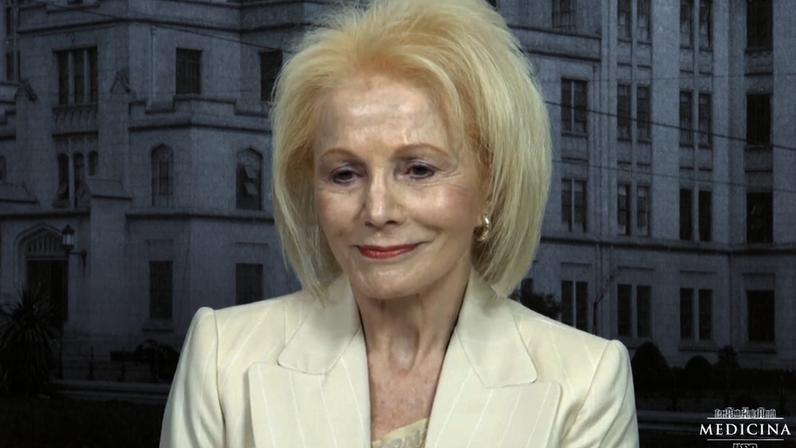 Professora Emérita Angelita Habr-Gama em entrevista ao canal FMUSP Oficial – Foto: Reprodução/Canal FMUSP Oficial