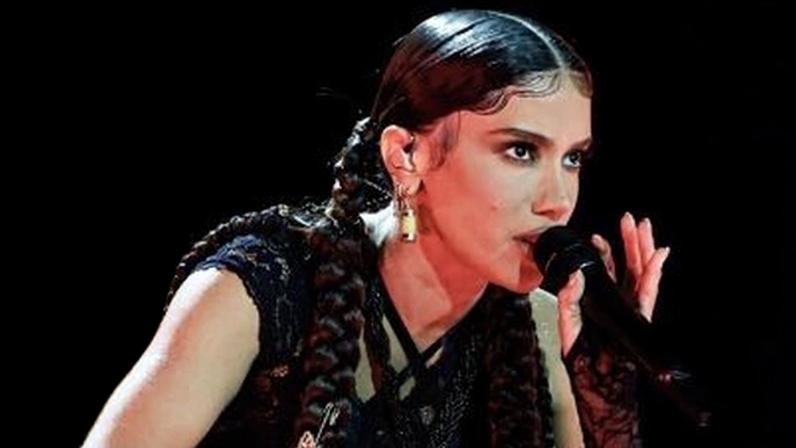 Anitta faz show de abertura em turnê de The Weeknd, em São Paulo