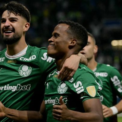 Arias abre o placar para o Palmeiras contra o Junior Barranquilla