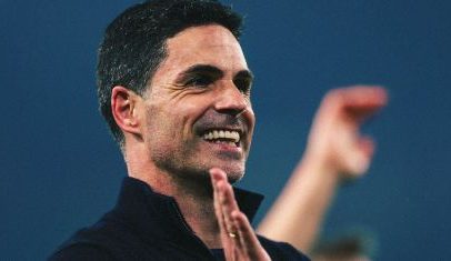 Arsenal fica a duas vitórias do título da Premier League após 22 anos