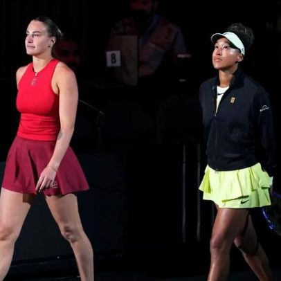 Osaka e Sabalenka se enfrentam no Roland Garros em duelo de estrelas