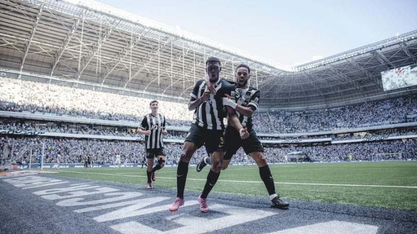 Atlético comemora gol contra o Botafogo na Arena MRV (Foto: Pedro Souza / Atlético)