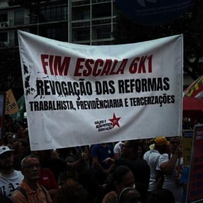 Esquerda reúne 300 pessoas no centro de São Paulo