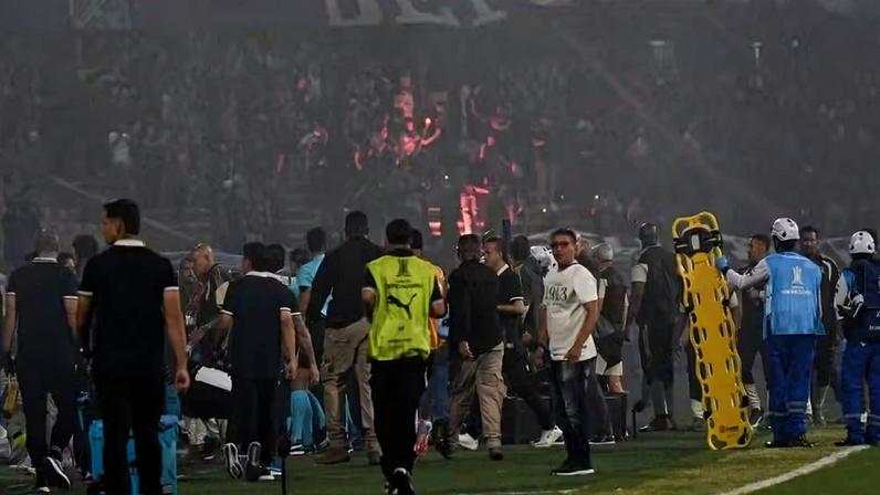 Independiente Medellín pede desculpas por tumulto que cancelou jogo com Flamengo