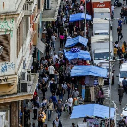 Renda do domicílio reduz inadimplência em até 31%, aponta Serasa