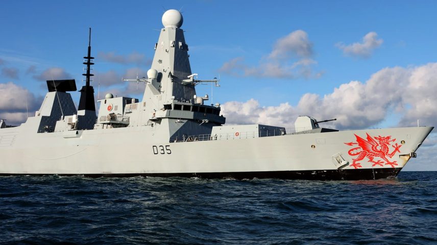 HMS Dragon entrou em operação em abril de 2012