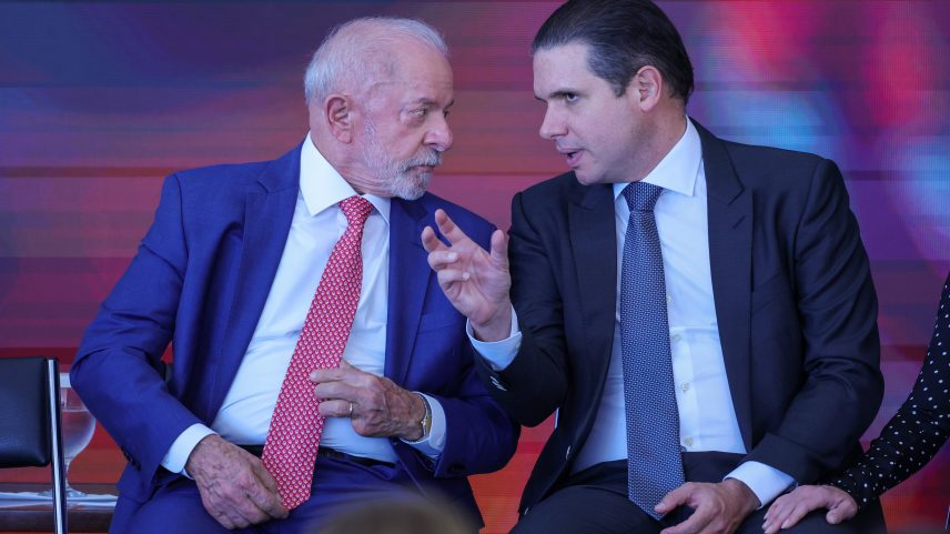 Lula e Hugo Motta discutem últimos ajustes da PEC da jornada de trabalho