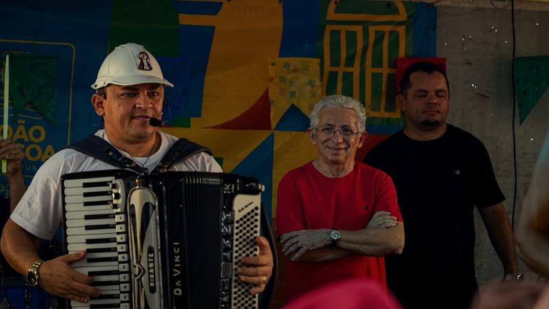 Funjope valoriza forró tradicional no Sabadinho Bom com Joab Dantas