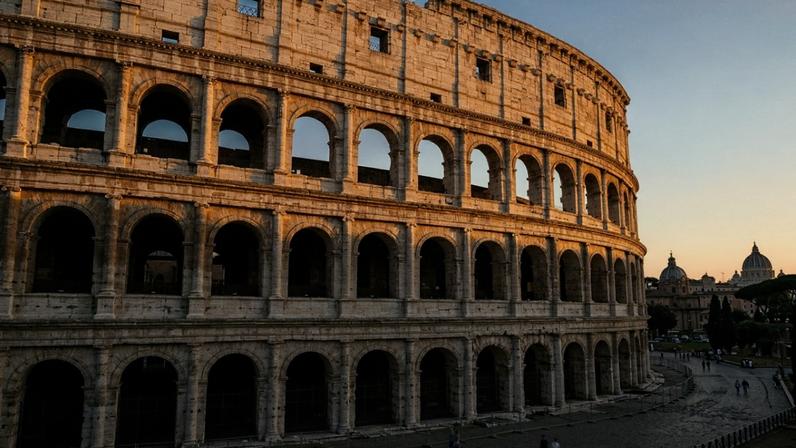 Anfiteatro milenar de pedra com capacidade para cinquenta mil pessoas no coração de Roma – Créditos: depositphotos.com / Patryk_Kosmider