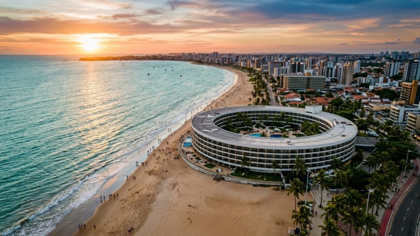 Estrutura circular construída à beira-mar que é o símbolo histórico de João Pessoa – Créditos: depositphotos.com / Cristian_Lourenco
