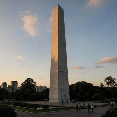 Obelisco do Ibirapuera, 72 m de mármore, maior monumento de SP e símbolo de 1932