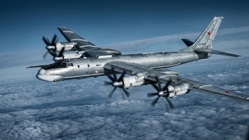 Bombardeiro estratégico quadrimotor movido por turboélices contrarrotativas, reconhecido por sua autonomia e longevidade na aviação russa – Créditos: depositphotos.com / aarrows