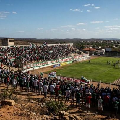 12 mil torcedores lotam sertão pernambucano, elevando o futebol regional