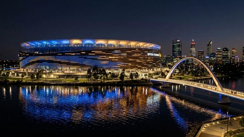 Estádio moderno com iluminação dinâmica e capacidade para sessenta e cinco mil torcedores – Créditos: depositphotos.com / [email protected]
