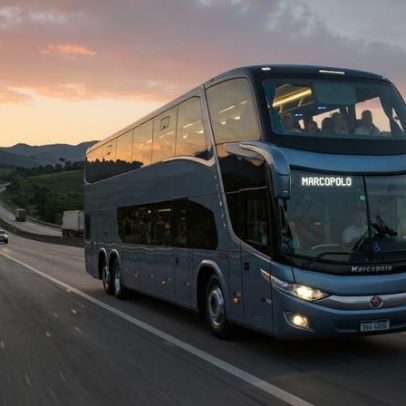 Ônibus de dois andares vira hotel sobre rodas com poltrona leito