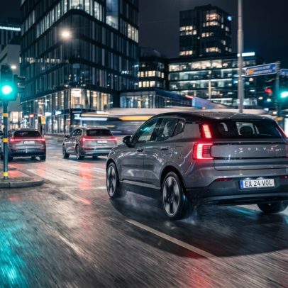 Elétrico compacto da Volvo acelera como esportivo e ameaça luxo