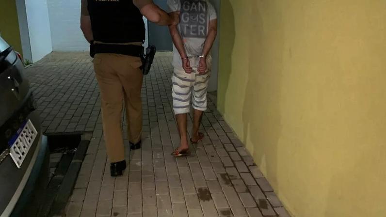 Polícia prende homem que ameaçou a própria mãe em Cascavel