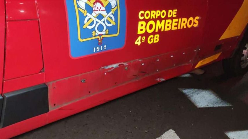 Imagem do acidente envolvendo ambulância
