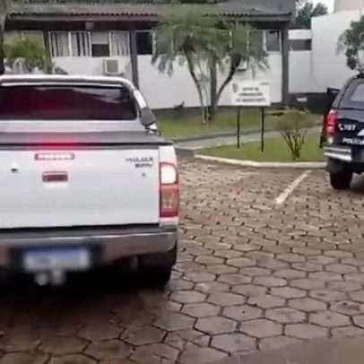 Caminhonete furtada em SP é localizada em Foz do Iguaçu