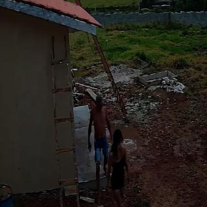 Nova imagem mostra mulher antes de ser morta e arrastada no Paraná