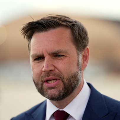 Trump questiona se JD Vance é a escolha certa para 2028