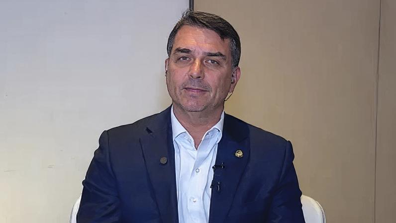 O senador e pré-candidato à Presidência da República pelo PL, Flávio Bolsonaro