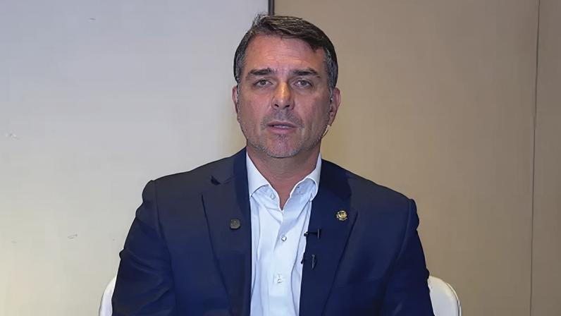 O senador e pré-candidato à Presidência da República pelo PL, Flávio Bolsonaro