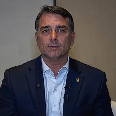 Flávio nega intimidade com Vorcaro e afirma tratá-lo como irmão, diz CNN