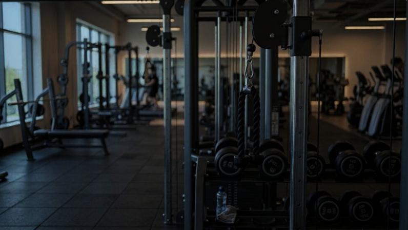 Fazer pilates é bom, porém os especialistas concordam: o melhor exercício para se livrar da flacidez nos braços