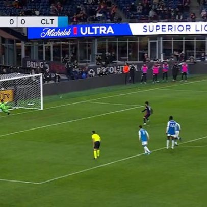 New England Revolution vence Charlotte FC 1 a 0 com gol de Carles Gil