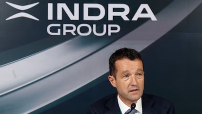 MADRID, 26/06/2025.- El presidente de Indra, Ángel Escribano, durante su primera junta de accionistas, en la que prevé ratificar su nombramiento y el de cinco consejeros más del grupo tecnológico, este jueves, en Madrid. EFE/ Chema Moya