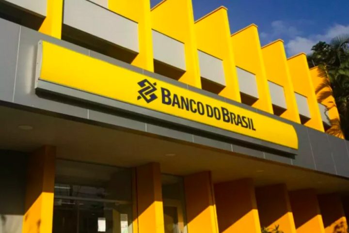 O Banco do Brasil permitiu a realização dos negócios de forma direta pelo WhatsApp oficial da instituição (61 4004-0001), com descontos que podem chegar a 90% - (crédito: divulgação)