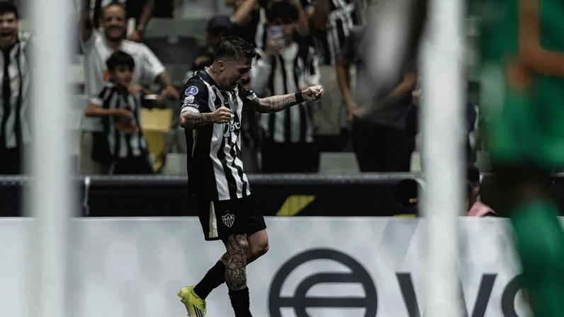 Bernard comemora gol em Atlético x Puerto Cabello na sula (Foto: Pedro Souza / Atlético)