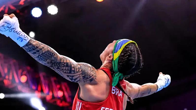 Bia Ferreira conquistou sua terceira medalha mundial, a segunda de ouro (Foto: Divulgação/IBA)