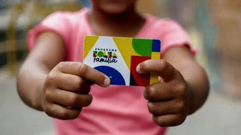 Além do benefício mínimo, há o pagamento de três adicionais