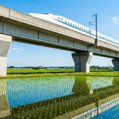 Ponte ferroviária de 164 km na China sustenta trens-bala
