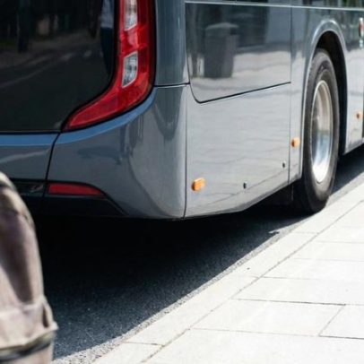Elétrico urbano da BYD roda em silêncio, recarga em garagem e emissões locais zero
