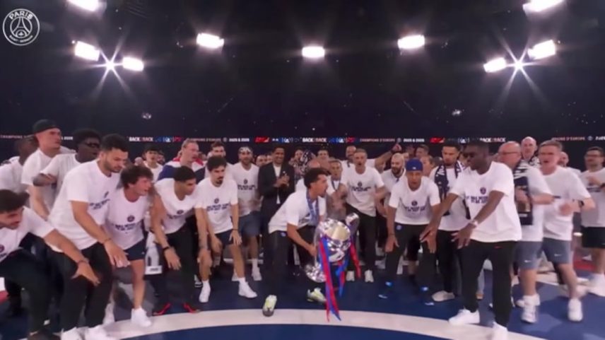 Acompanhe a festa do título da UEFA Champions League 2025-26 do Paris Saint-Germain com seus torcedores no Parc des Princes, com Marquinhos e os craques do time celebrando a conquista ao lado da torcida.