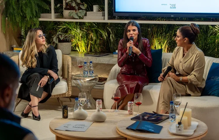 Layane Serrano, da EXAME, Cíntia Pereira, da CBA Empreendimentos; e Dayane Titon Cardoso, da Baly Brasil (Francisco Choaire/Divulgação)