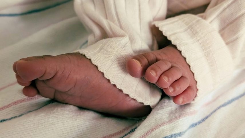 Esperança para crianças com doença rara. (Foto: Pexels via Canva)