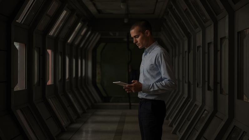 Engenheiros de IA estão entre os profissionais mais disputados do mercado de tecnologia em 2026 (Klaus Vedfelt/Getty Images)