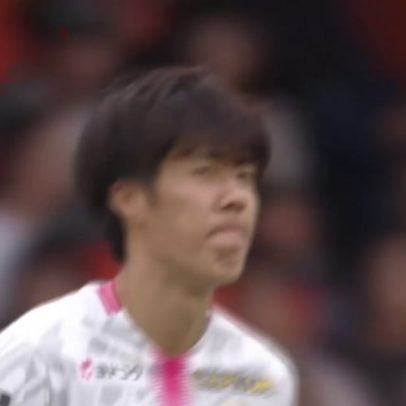 Pênalti de Shunta Tanaka define jogo entre Shimizu S-Pulse e Cerezo Osaka