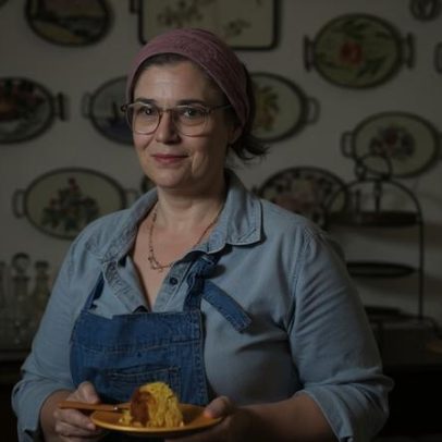 5 receitas de bolos para dias frios criadas pela chef Helô Bacellar