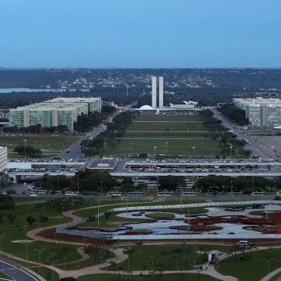 Especialistas afirmam que não há crise global da democracia