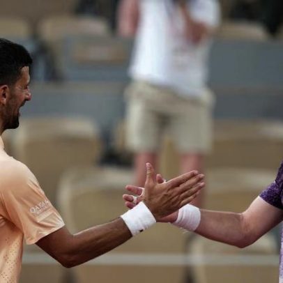 Djokovic elogia João Fonseca e reafirma apoio ao brasileiro no Roland Garros