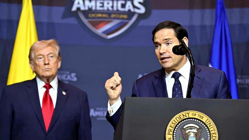 Donald Trump e Marco Rubio, que comandam ofensiva a grupos criminosos latino-americanos, no encontro com presidentes de direita da região Escudo das Américas