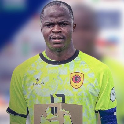 Idade de goleiro angolano de 16 anos gera debate após foto viral