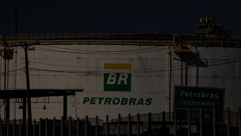 Ações da petroleira caíam 1,54% nesta manhã com a queda do petróleo (Foto: Maira Erlich/Bloomberg)